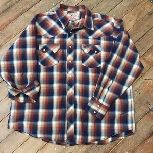 Plaid Wrangler snap shirt